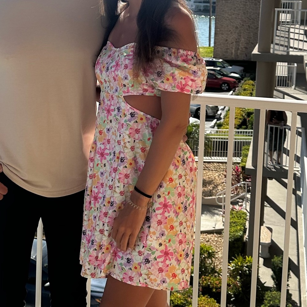Women’s dress
